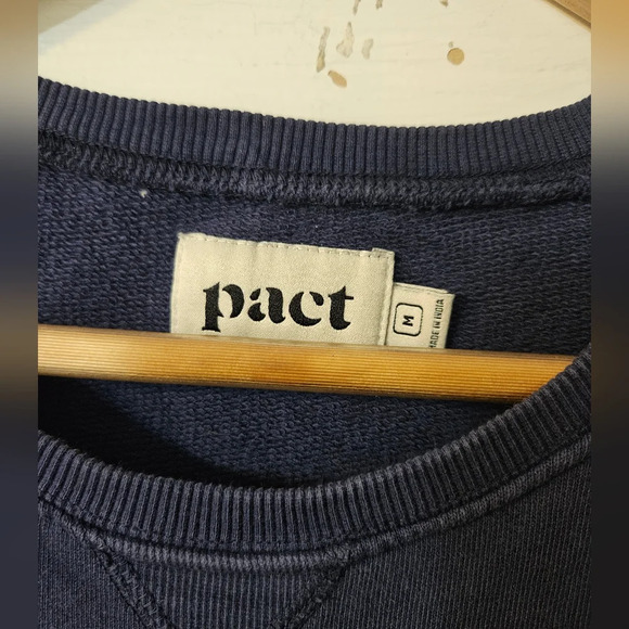 PACT PULLOVER - Picture 2 of 4